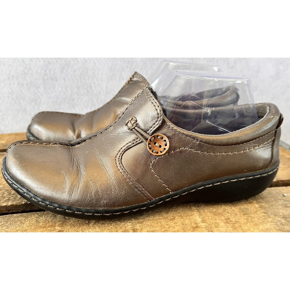 Clarks Gold Leather Loafers Shoes Comfort Travel Women’s Sz 8 Ashland Lane Q